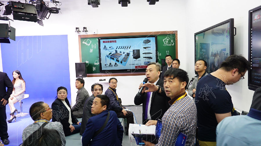 鴻合科技沈陽普教展圓滿收官 引全場聚焦(圖9) 鴻合科技沈陽普教展圓滿收官 引全場聚焦(圖9)