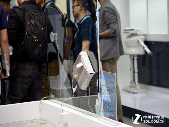 科沃斯家庭服務機器人 CES Asia 2016展會(圖6) 科沃斯機器人